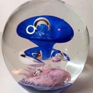 Dynasty Gallery Controlled Bubbles Paperweight